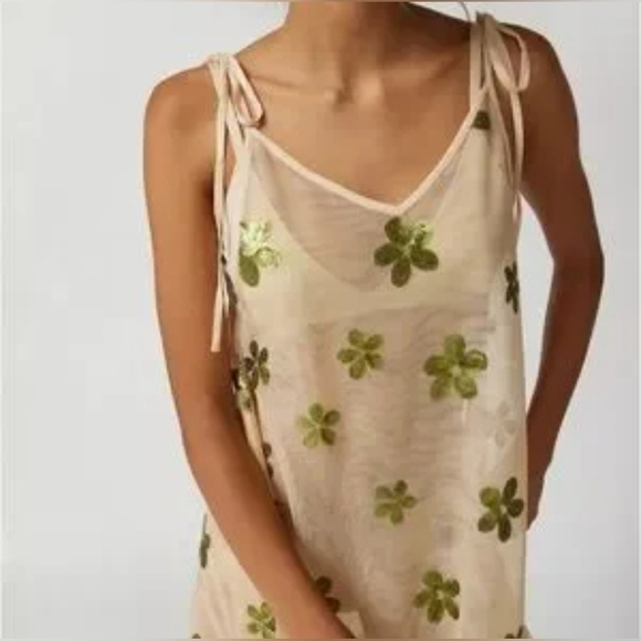 UO Everly Semi-Sheer Sequin Midi Dress - Picture 3 of 5